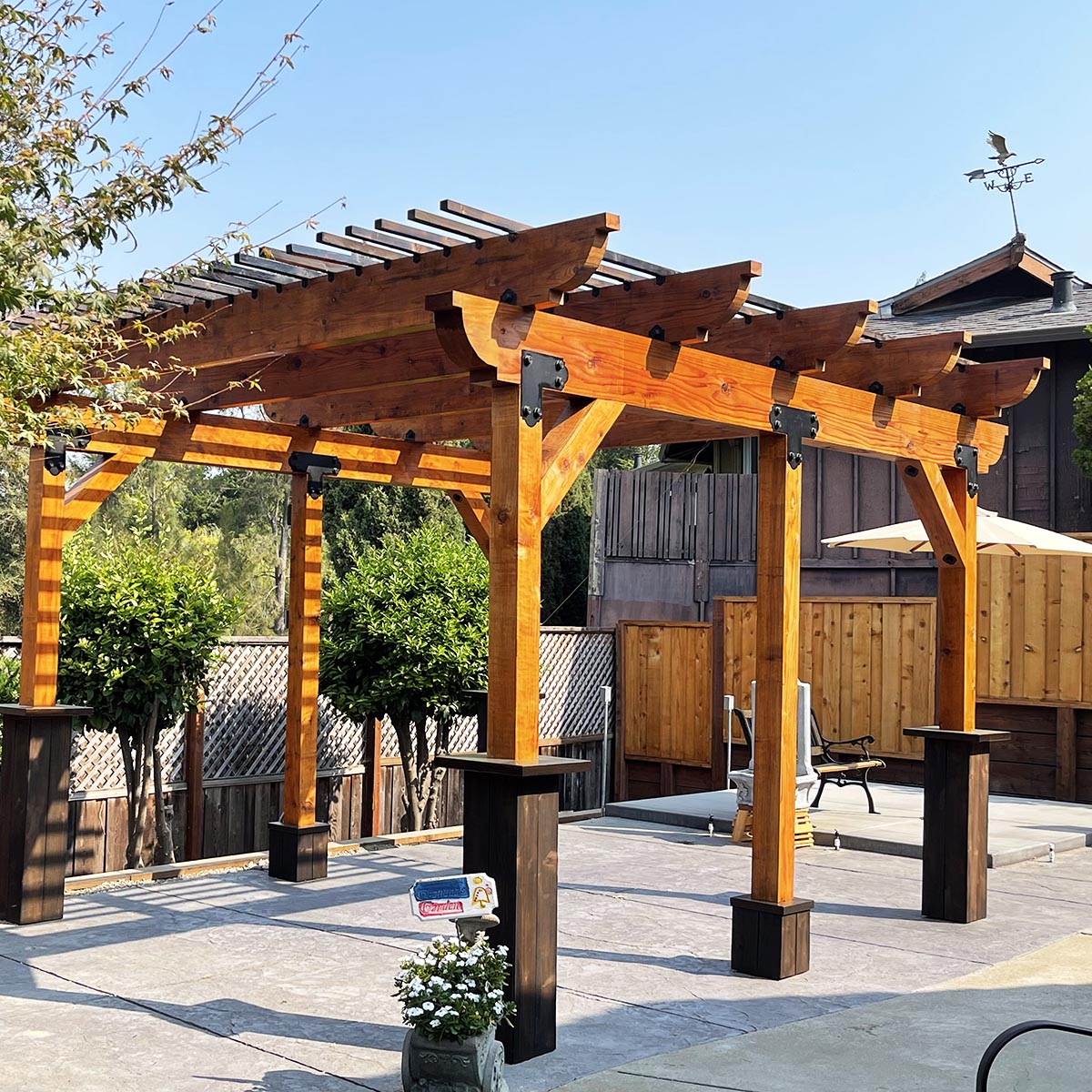 Natural Stained Pergola 